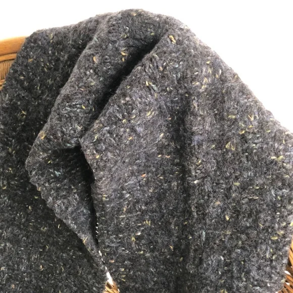 Fair-trade/organic wool scarf - Picture 5 of 5